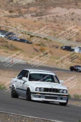 media/Oct-01-2022-Team Topak Racing (Sat) [[f860fb51be]]/2-Inter Low 2/session 2 turn 11/